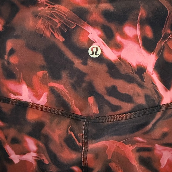 lululemon athletica Kids Patterned Red Leggings - Picture 2 of 2